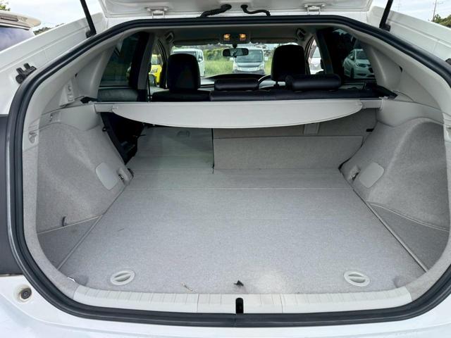 プリウス S SDナビ リアカメラ フルセグ スマートキー HIDヘッドライト クルーズコントロール Bluetooth USB 純正アルミ ETC(42枚目)