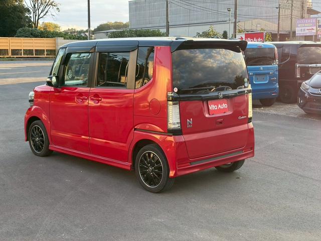 ★オンライン商談は実際に店舗でお車をご覧いただく事と同じようにお車の詳細を営業スタッフとやりとりしながら確認頂けます。気になる箇所はリアルタイムでご覧いただけますので安心して車選びが出来ます。