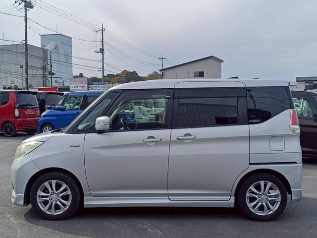 ソリオ ハイブリッドＭＺ　ＳＤナビ　フルセグＴＶ　リアカメラ　スマートキー　ＨＩＤヘッドライト　衝突軽減ブレーキ　両側パワスラ　前後ドラレコ　シートヒーター　Ｂｌｕｅｔｏｏｔｈ　ＡＣＣ　純正１５インチアルミ　ＥＴＣ（7枚目）