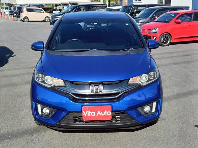 フィットハイブリッド Ｓパッケージ　メモリーナビ　フルセグＴＶ　スマートキー　ＬＥＤヘッドライト　前後ドラレコ　　クルーズコントロール　純正１６インチアルミ　ＥＴＣ（3枚目）