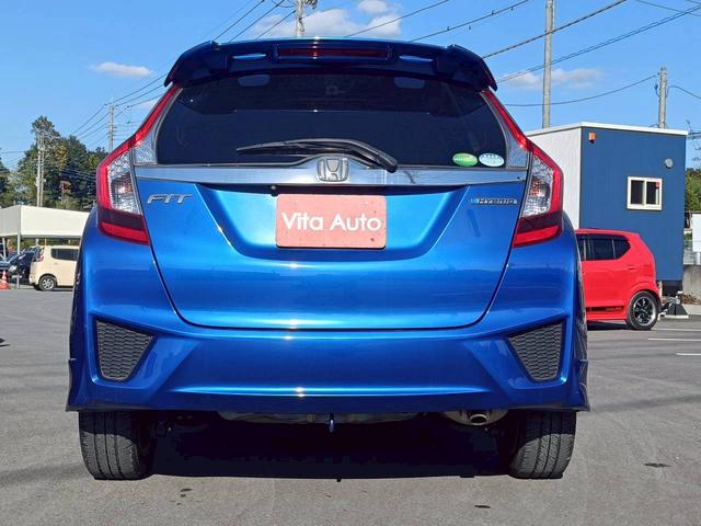 フィットハイブリッド Ｓパッケージ　メモリーナビ　フルセグＴＶ　スマートキー　ＬＥＤヘッドライト　前後ドラレコ　　クルーズコントロール　純正１６インチアルミ　ＥＴＣ（12枚目）