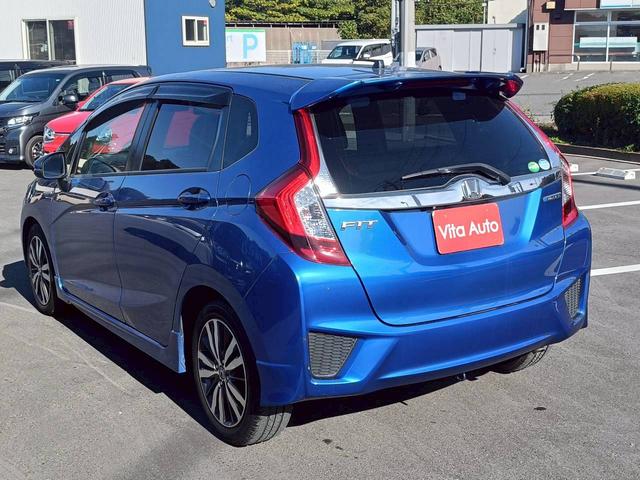 フィットハイブリッド Ｓパッケージ　メモリーナビ　フルセグＴＶ　スマートキー　ＬＥＤヘッドライト　前後ドラレコ　　クルーズコントロール　純正１６インチアルミ　ＥＴＣ（13枚目）