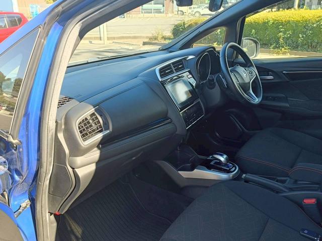 フィットハイブリッド Ｓパッケージ　メモリーナビ　フルセグＴＶ　スマートキー　ＬＥＤヘッドライト　前後ドラレコ　　クルーズコントロール　純正１６インチアルミ　ＥＴＣ（38枚目）