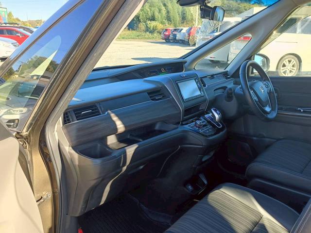 フリード＋ハイブリッド ハイブリッドＥＸ　メモリーナビ　フルセグＴＶ　リアカメラ　スマートキー　ＬＥＤヘッドライト　衝突軽減ブレーキ　両側パワスラ　前ドラレコ　シートヒーター　Ｂｌｕｅｔｏｏｔｈ　ＡＣＣ　純正１５インチアルミ　ＥＴＣ（37枚目）