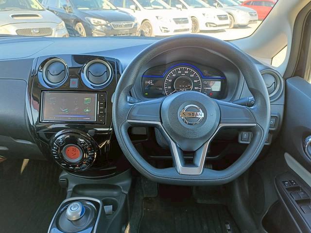 ノート e-パワー X SDナビ フルセグTV 全方位カメラ スマートキー LEDヘッドライト 衝突軽減ブレーキ 前ドラレコ Bluetooth 純正11インチ鉄 ETC(22枚目)