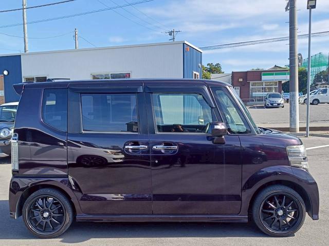 Ｎ－ＢＯＸカスタム Ｇ・ターボＬパッケージ　ＳＤナビ　フルセグＴＶ　リアカメラ　スマートキー　ＨＩＤヘッドライト　衝突軽減ブレーキ　両側パワスラ　前ドラレコ　Ｂｌｕｅｔｏｏｔｈ　クルコン　社外１６インチアルミ　ＥＴＣ（7枚目）