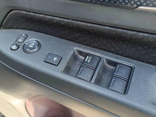 Ｎ－ＷＧＮカスタム Ｇ・ターボパッケージ　メモリーナビ　ワンセグＴＶ　リアカメラ　スマートキー　ＨＩＤヘッドライト　衝突軽減ブレーキ　Ｂｌｕｅｔｏｏｔｈ　クルコン　純正１４インチアルミ　ＥＴＣ（20枚目）