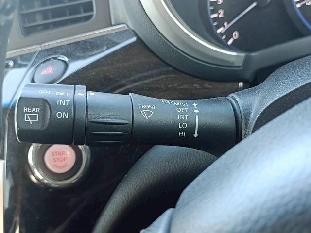 エルグランド 250ハイウェイスターブラックレザー SDナビ フルセグTV リアカメラ スマートキー HIDヘッドライト 片側パワスラ 前ドラレコ 革シート Bluetooth 純正18インチアルミ ETC(24枚目)