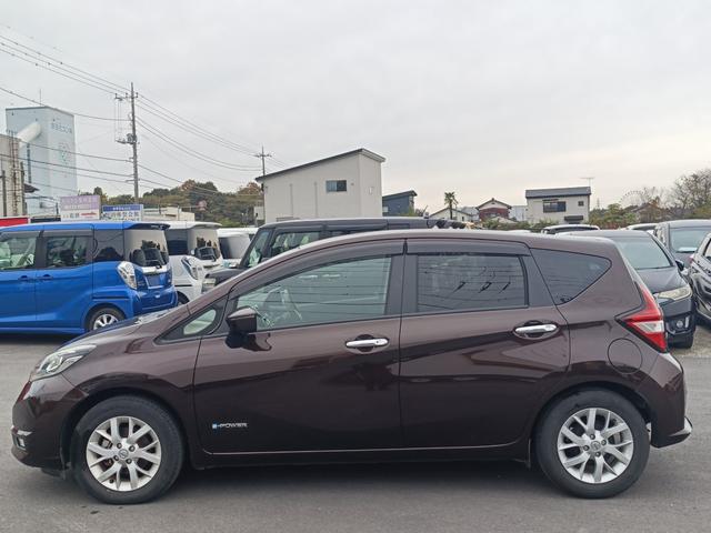 ノート e-パワー メダリスト SDナビ フルセグTV 全方位カメラ スマートキー LEDヘッドライト 衝突軽減ブレーキ 前ドラレコ Bluetooth 純正15インチアルミ ETC(8枚目)