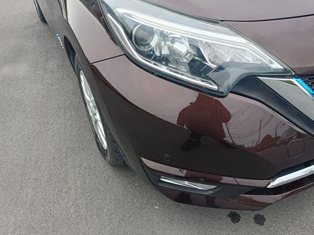 ノート e-パワー メダリスト SDナビ フルセグTV 全方位カメラ スマートキー LEDヘッドライト 衝突軽減ブレーキ 前ドラレコ Bluetooth 純正15インチアルミ ETC(17枚目)