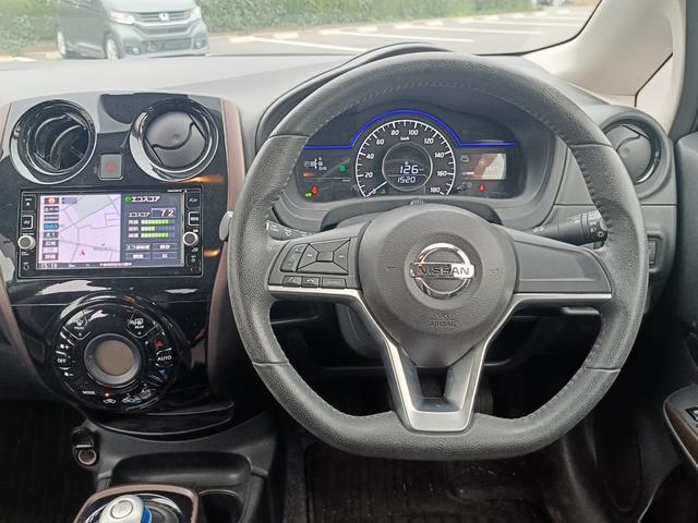 ノート e-パワー メダリスト SDナビ フルセグTV 全方位カメラ スマートキー LEDヘッドライト 衝突軽減ブレーキ 前ドラレコ Bluetooth 純正15インチアルミ ETC(19枚目)