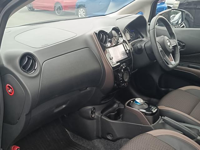 ノート e-パワー メダリスト SDナビ フルセグTV 全方位カメラ スマートキー LEDヘッドライト 衝突軽減ブレーキ 前ドラレコ Bluetooth 純正15インチアルミ ETC(39枚目)