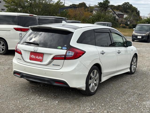 ジェイド ハイブリッドＸ　メモリーナビ　フルセグＴＶ　リアカメラ　スマートキー　ＬＥＤヘッドライト　衝突軽減ブレーキ　革シート　Ｂｌｕｅｔｏｏｔｈ　クルコン　純正１７インチアルミ　ＥＴＣ（14枚目）