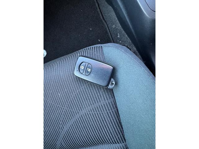 アクア Sスタイルブラック SDナビ ワンセグTV リアカメラ スマートキー 衝突軽減ブレーキ 前ドラレコ Bluetooth 純正15インチ鉄 ETC(33枚目)