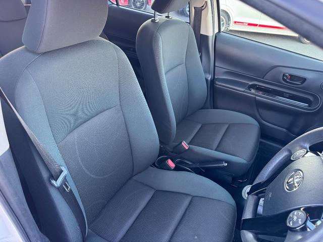 アクア Sスタイルブラック SDナビ ワンセグTV リアカメラ スマートキー 衝突軽減ブレーキ 前ドラレコ Bluetooth 純正15インチ鉄 ETC(36枚目)