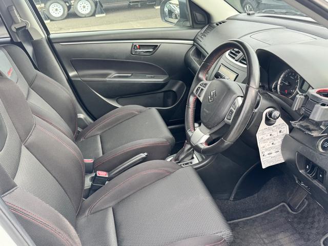 スイフトスポーツ ベースグレード SDナビ フルセグTV スマートキー HIDヘッドライト Bluetooth クルーズコントロール 純正17インチアルミ ETC(35枚目)