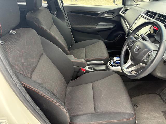 フィットハイブリッド Sパッケージ メモリーナビ フルセグTV リアカメラ スマートキー LEDヘッドライト 衝突軽減ブレーキ Bluetooth クルコン 純正16インチアルミ ETC(33枚目)