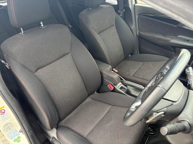 フィットハイブリッド Sパッケージ メモリーナビ フルセグTV リアカメラ スマートキー LEDヘッドライト 衝突軽減ブレーキ Bluetooth クルコン 純正16インチアルミ ETC(37枚目)