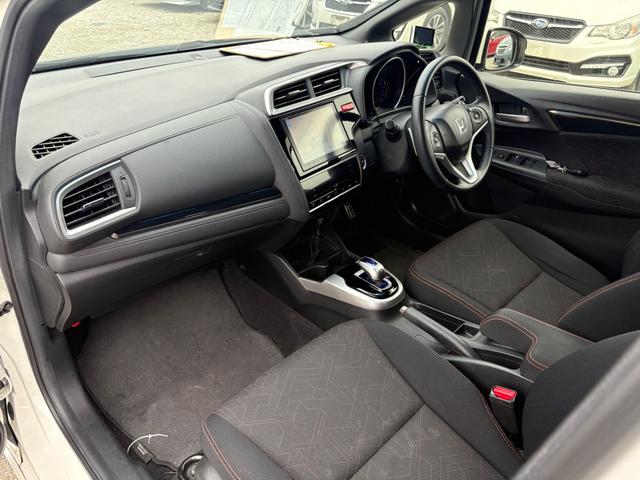 フィットハイブリッド Sパッケージ メモリーナビ フルセグTV リアカメラ スマートキー LEDヘッドライト 衝突軽減ブレーキ Bluetooth クルコン 純正16インチアルミ ETC(44枚目)