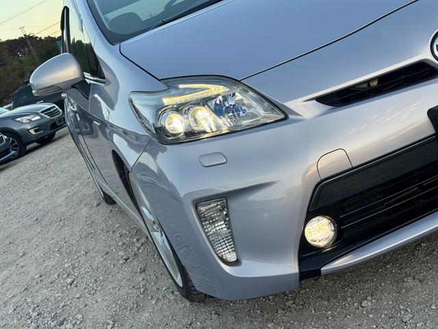 プリウス Ｇツーリングセレクション　ＳＤナビ　フルセグＴＶ　リアカメラ　フリップダウンモニター　スマートキー　ＬＥＤヘッドライト　Ｂｌｕｅｔｏｏｔｈ　ＡＣＣ　純正１７インチアルミ　ＥＴＣ（19枚目）