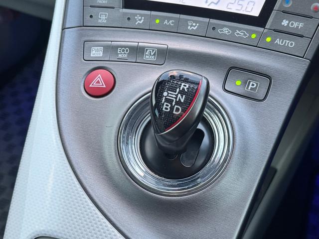 プリウス Ｇツーリングセレクション　ＳＤナビ　フルセグＴＶ　リアカメラ　フリップダウンモニター　スマートキー　ＬＥＤヘッドライト　Ｂｌｕｅｔｏｏｔｈ　ＡＣＣ　純正１７インチアルミ　ＥＴＣ（28枚目）