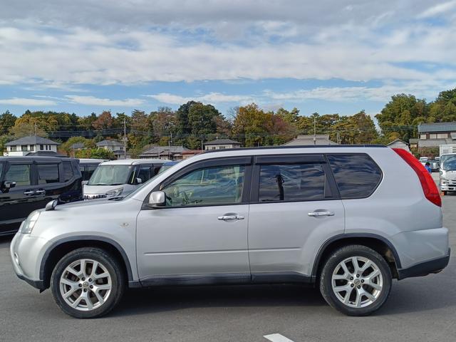 ★オンライン商談は実際に店舗でお車をご覧いただく事と同じようにお車の詳細を営業スタッフとやりとりしながら確認頂けます。気になる箇所はリアルタイムでご覧いただけますので安心して車選びが出来ます。