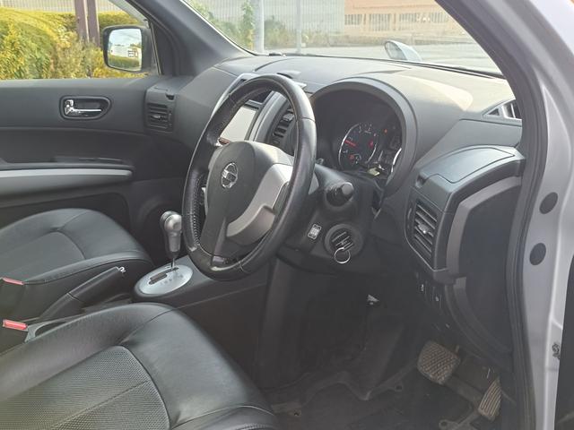 遠方で車を見に来れない方でもご安心ください。ご購入者の６７％（直近１年実績）の方が電話のみでご購入されています。今は電話でも、ネットとメールでも車が買える時代です。