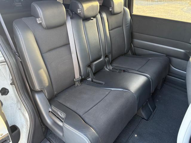 ステップワゴンスパーダ Ｚ　クールスピリット　インターナビ　セレクション　ＨＤＤナビ　ワンセグＴＶ　リアカメラ　ＬＥＤヘッドライト　両側パワスラ　クルコン　純正１７インチアルミ　ＥＴＣ（37枚目）