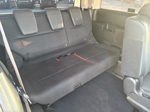 ステップワゴンスパーダ Ｚ　クールスピリット　インターナビ　セレクション　ＨＤＤナビ　ワンセグＴＶ　リアカメラ　ＬＥＤヘッドライト　両側パワスラ　クルコン　純正１７インチアルミ　ＥＴＣ（41枚目）