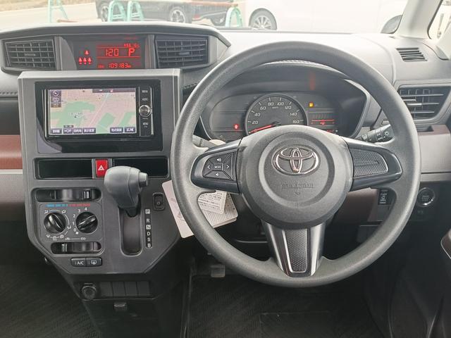 ルーミー Ｘ　Ｓ　ＳＤナビ　フルセグＴＶ　リアカメラ　スマートキー　衝突軽減ブレーキ　片側パワスラ　前ドラレコ　Ｂｌｕｅｔｏｏｔｈ　純正１４インチ鉄　ＥＴＣ（18枚目）