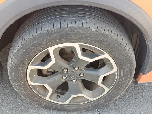 せっかくお気に入りの車が見つかったのに、遠方で取りに行けない、陸送費が高くてあきらめている方。今なら陸送費を割引価格でご提供中です。ご購入者の５６％（直近１年実績）方が大阪以外の地域からのご購入です。