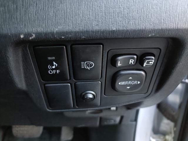 プリウス Gツーリングセレクション SDナビ フルセグTV リアカメラ スマートキー LEDヘッドライト 革シート Bluetooth クルコン 純正17インチアルミ ETC(21枚目)