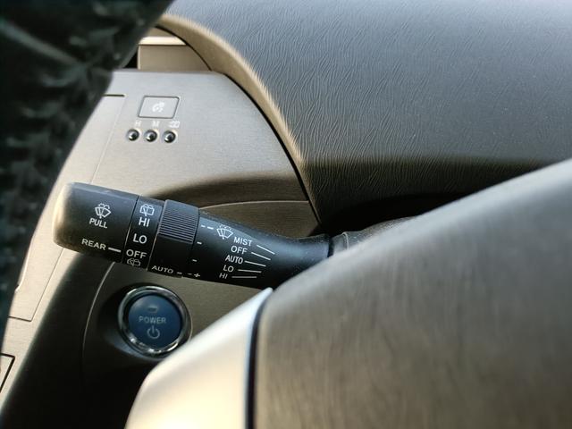 プリウス Gツーリングセレクション SDナビ フルセグTV リアカメラ スマートキー LEDヘッドライト 革シート Bluetooth クルコン 純正17インチアルミ ETC(26枚目)