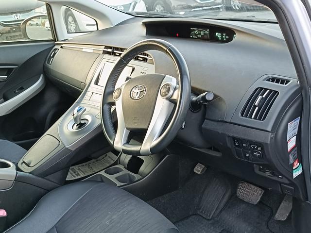 プリウス Gツーリングセレクション SDナビ フルセグTV リアカメラ スマートキー LEDヘッドライト 革シート Bluetooth クルコン 純正17インチアルミ ETC(31枚目)