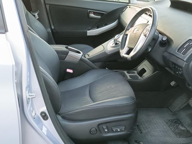 プリウス Gツーリングセレクション SDナビ フルセグTV リアカメラ スマートキー LEDヘッドライト 革シート Bluetooth クルコン 純正17インチアルミ ETC(32枚目)