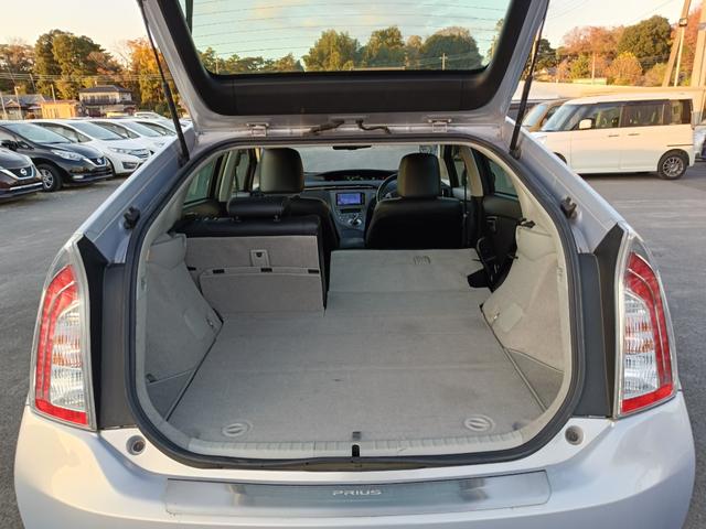 プリウス Gツーリングセレクション SDナビ フルセグTV リアカメラ スマートキー LEDヘッドライト 革シート Bluetooth クルコン 純正17インチアルミ ETC(41枚目)