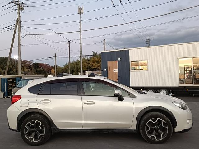 XV 2.0i-L アイサイト 4WD SDナビ フルセグTV リアカメラ スマートキー HIDヘッドライト 衝突軽減ブレーキ 革シート Bluetooth ACC 純正17インチアルミ ETC(7枚目)