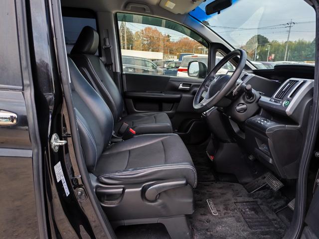 ステップワゴンスパーダ Ｚ　クールスピリット　メモリーナビ　フルセグＴＶ　リアカメラ　フリップダウンモニター　スマートキー　ＬＥＤヘッドライト　両側パワスラ　クルコン　純正１７インチアルミ　ＥＴＣ（33枚目）