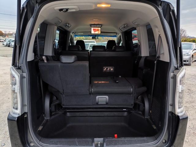 ステップワゴンスパーダ Ｚ　クールスピリット　メモリーナビ　フルセグＴＶ　リアカメラ　フリップダウンモニター　スマートキー　ＬＥＤヘッドライト　両側パワスラ　クルコン　純正１７インチアルミ　ＥＴＣ（41枚目）