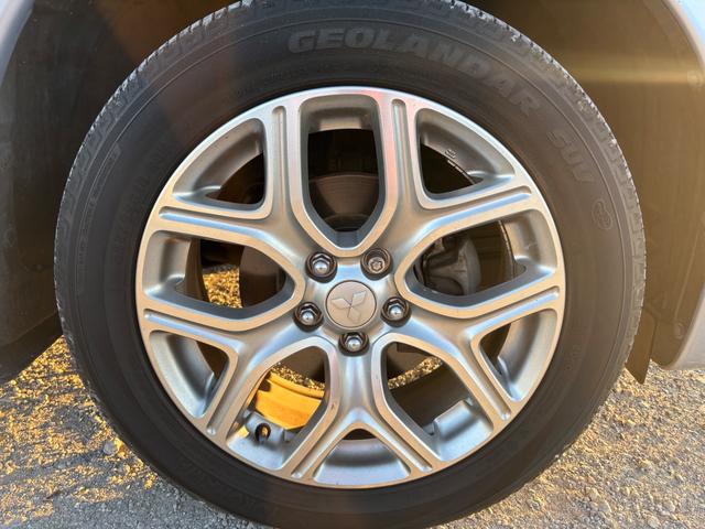 せっかくお気に入りの車が見つかったのに、遠方で取りに行けない、陸送費が高くてあきらめている方。今なら陸送費を割引価格でご提供中です。ご購入者の５６％（直近１年実績）方が大阪以外の地域からのご購入です。