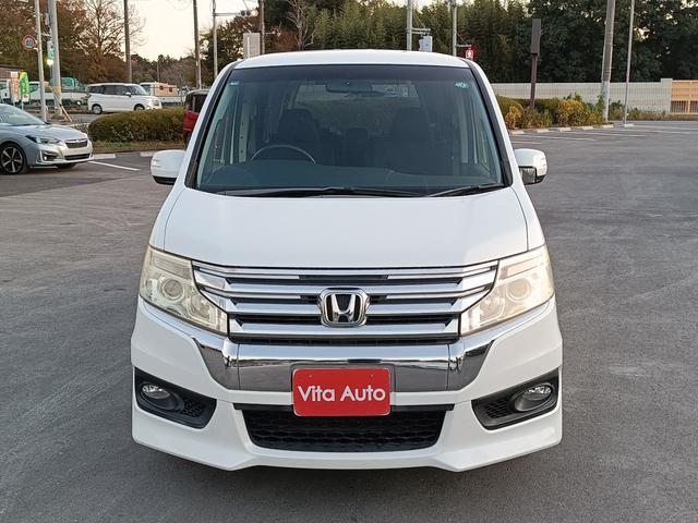 ステップワゴンスパーダ Ｚ　インターナビセレクション　ＨＤＤナビ　ワンセグＴＶ　リアカメラ　スマートキー　ＨＩＤヘッドライト　両側パワスラ　クルコン　純正１６インチアルミ　ＥＴＣ（4枚目）