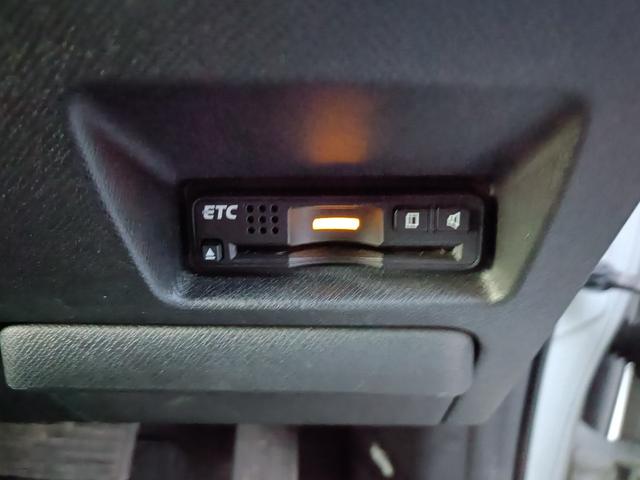 ステップワゴンスパーダ Ｚ　インターナビセレクション　ＨＤＤナビ　ワンセグＴＶ　リアカメラ　スマートキー　ＨＩＤヘッドライト　両側パワスラ　クルコン　純正１６インチアルミ　ＥＴＣ（24枚目）