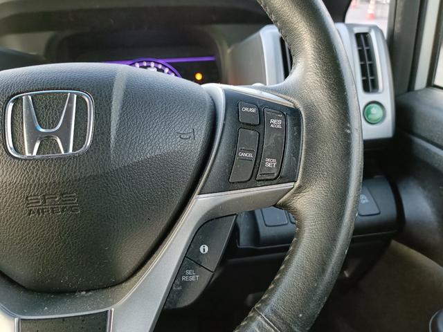 ステップワゴンスパーダ Ｚ　インターナビセレクション　ＨＤＤナビ　ワンセグＴＶ　リアカメラ　スマートキー　ＨＩＤヘッドライト　両側パワスラ　クルコン　純正１６インチアルミ　ＥＴＣ（25枚目）