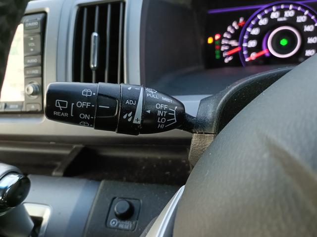 ステップワゴンスパーダ Ｚ　インターナビセレクション　ＨＤＤナビ　ワンセグＴＶ　リアカメラ　スマートキー　ＨＩＤヘッドライト　両側パワスラ　クルコン　純正１６インチアルミ　ＥＴＣ（30枚目）