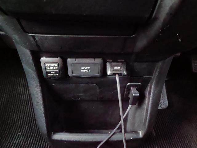 ステップワゴンスパーダ Ｚ　インターナビセレクション　ＨＤＤナビ　ワンセグＴＶ　リアカメラ　スマートキー　ＨＩＤヘッドライト　両側パワスラ　クルコン　純正１６インチアルミ　ＥＴＣ（32枚目）