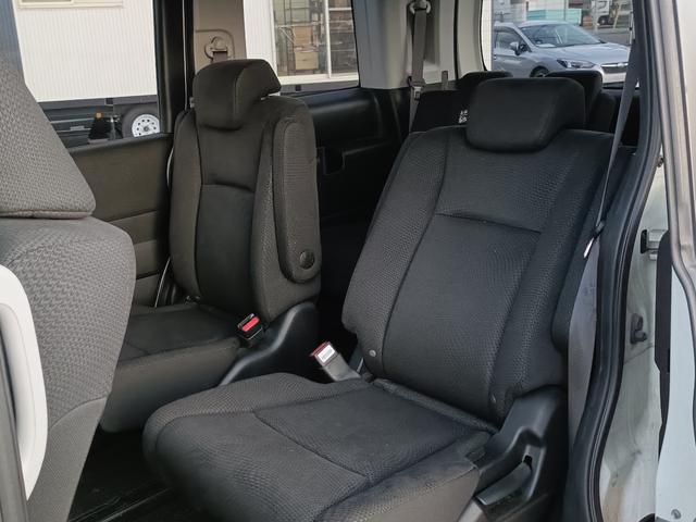 ステップワゴンスパーダ Ｚ　インターナビセレクション　ＨＤＤナビ　ワンセグＴＶ　リアカメラ　スマートキー　ＨＩＤヘッドライト　両側パワスラ　クルコン　純正１６インチアルミ　ＥＴＣ（37枚目）