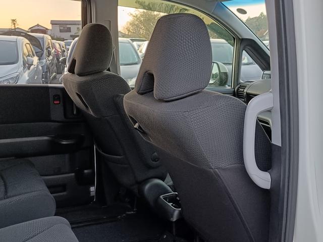 ステップワゴンスパーダ Ｚ　インターナビセレクション　ＨＤＤナビ　ワンセグＴＶ　リアカメラ　スマートキー　ＨＩＤヘッドライト　両側パワスラ　クルコン　純正１６インチアルミ　ＥＴＣ（38枚目）