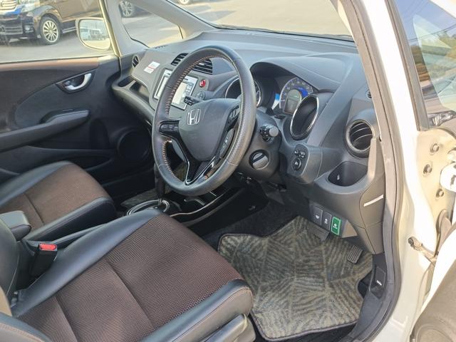 フィットシャトルハイブリッド ハイブリッド・スマートセレクション　ＳＤナビ　ワンセグＴＶ　リアカメラ　スマートキー　ＨＩＤヘッドライト　クルコン　社外１５インチアルミ　ＥＴＣ（33枚目）