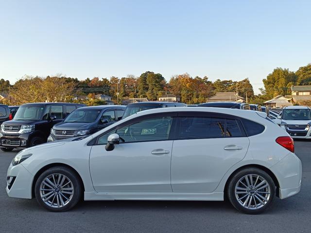 インプレッサスポーツ 2.0i-Sアイサイト 4WD SDナビ フルセグTV リアカメラ スマートキー HIDヘッドライト 衝突軽減ブレーキ Bluetooth ACC 純正14インチアルミ ETC(8枚目)