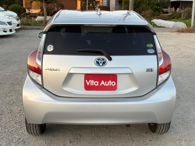 アクア Ｇブラックソフトレザーセレクション　ＳＤナビ　ワンセグＴＶ　スマートキー　ＬＥＤヘッドライト　Ｂｌｕｅｔｏｏｔｈ　クルコン　純正１５インチアルミ　ＥＴＣ（9枚目）